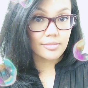 Meet your Posher, Leah